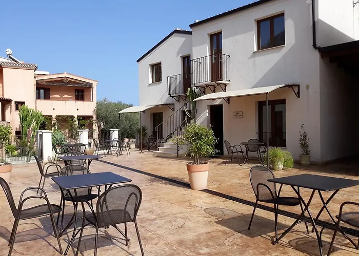 Bed & Breakfast Portu Cuau 3*